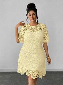 Maweii Vestido de talla grande de unicolor con cuello redondo y manga corta con diseño calado - Amarillo claro - Ver 3