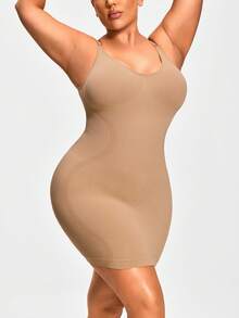 SHAPORA Đầm bodycon liền thân màu trơn cỡ lớn - Màu be - Xem 4