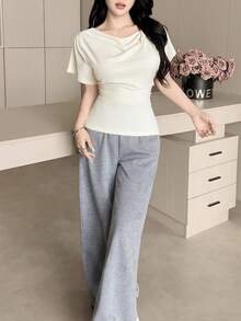 Feyla 韓式風格披肩領百搭女上衣 - 杏色 - 查看 6