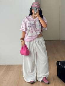 Coolane 男女大尺碼夏秋街頭風復古運動賽事日休閒網眼寬鬆數字印花粉色V領棒球球衣T恤正式款 - 粉色 - 查看 3