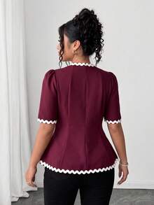 SHEIN Clasi 大尺碼女款波浪飾邊短澎澎袖單排扣襯衫 - 酒紅色 - 查看 2
