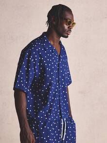 Musero Camisa de botones con hombros caídos, ajuste cuadrado, estampado de micropuntos, esencial para primavera y verano - Azul y blanco - Ver 3