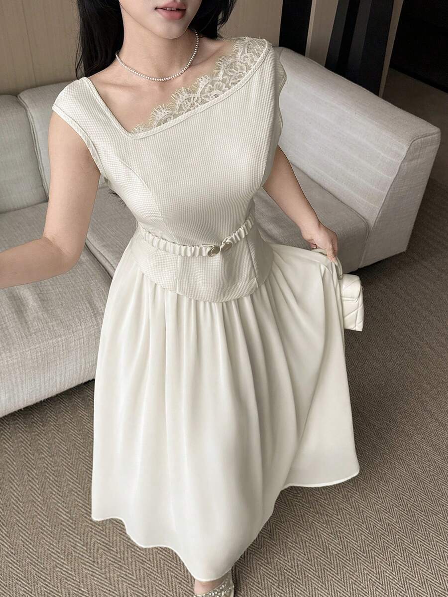 Feyla 女款蕾絲拼接百褶休閒派對長洋裝