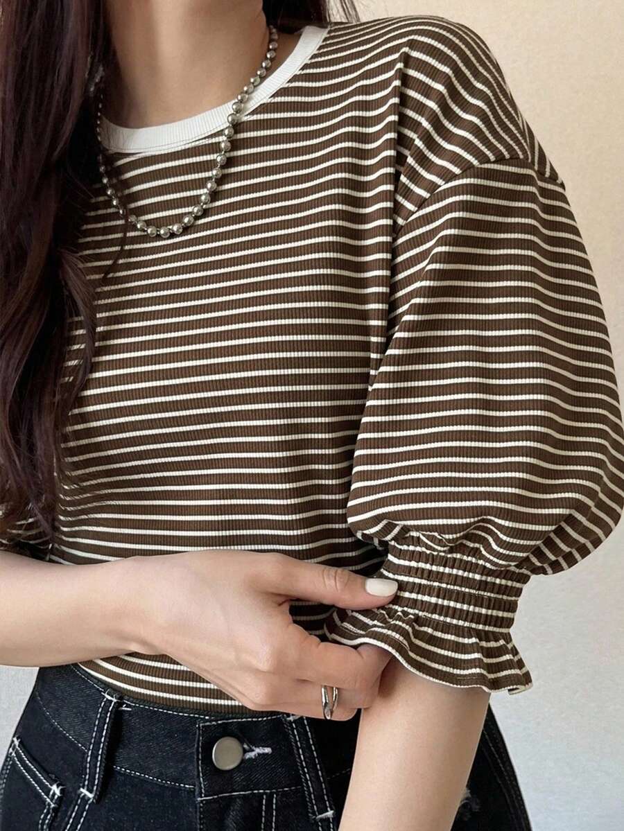 FRIFUL 女款夏季條紋圓領短袖袖口收口T恤 - 棕色 - 查看 1