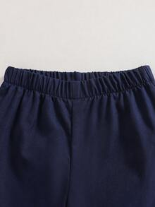 Souflis Souflis 2件組男童幼童套裝，男童套裝，夏季復古條紋紋理短袖 Polo 衫 + 休閒短褲 2 件組，上衣特點為翻領小 V 領設計，華夫格紋理針織條紋面料，復古色調並帶有內置紋理圖案；袖口帶有羅紋飾邊，下擺同樣帶有羅紋邊緣 - 藏蓝色 - 查看 5