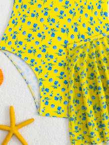SHEIN Set Baju Renang Terusan Motif Bunga dan Rok Jala untuk Liburan Anak Perempuan Remaja - Kuning - View 4