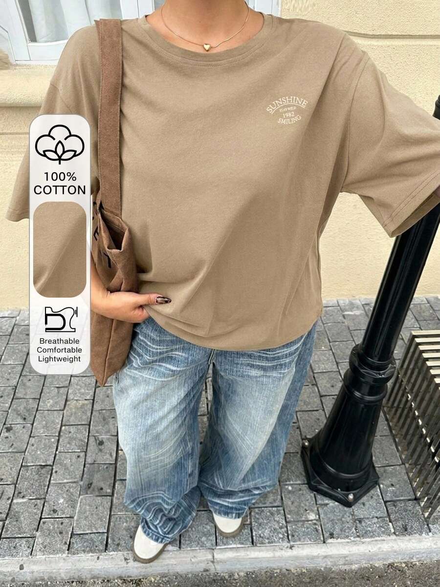 Dazy Plus 女款寬鬆大尺碼圓領字母印花圖案休閒棕色短袖T恤,適合春夏季 - 卡其色 - 查看 1