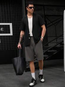 Manfinity CasualCool 男士西裝襯衫，大口袋翻領短袖薄款襯衫 - 黑色 - 查看 3