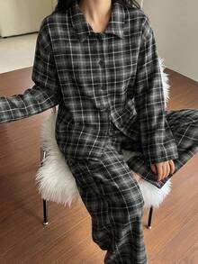 DAZY 格紋寬鬆開襟長袖上衣 & 直筒長版睡褲 2件組 春夏女款睡衣套裝 - 黑色 - 查看 6