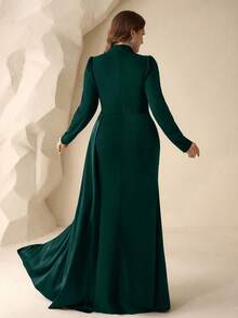 Coutiva Plus Size Mesh Patchwork Satin Front Panel Floral Applique Long Sleeve Formal Evening Gown (Intricate Design) Wedding Mint Green Winter Classy Elegant - Dark Green - View 2