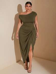 SHEIN BAE Plus Size Women's Solid Color One Shoulder Ruched Side Slit Fitted Dress - Army Green - View 1