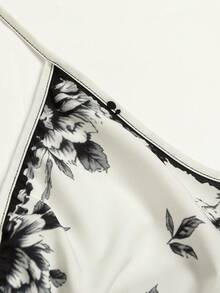 Sweetra Bohemian Style Printed Beach Slip Dress - Black and White - View 4