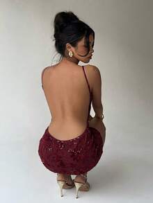 Aloruh 春夏新款優雅性感辣妹情人節露背洋裝 婚禮季優雅露背洋裝 海灘海邊度假露背無袖迷你洋裝 性感派對洋裝 綠色素色亮片刺繡3D花卉露背迷你洋裝 - 酒紅色 - 查看 2