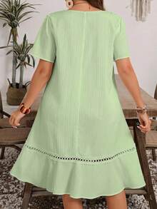 Rosumi Plus Size Women's Hollow Out Decor Ruffle Hem Dress - Green - View 7