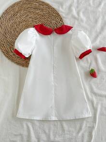 SHEIN 女嬰夏季新款甜美草莓刺繡洋裝，可愛彼得潘領泡泡袖公主風短袖洋裝 - 紅白色 - 查看 3