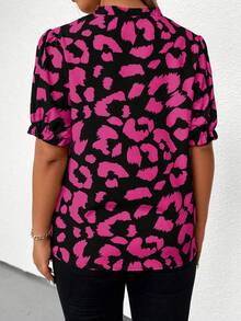 SHEIN Plus Size Notch V-Neck Random Print Puff Sleeve Short Sleeve Blouse - Multicolor - View 2