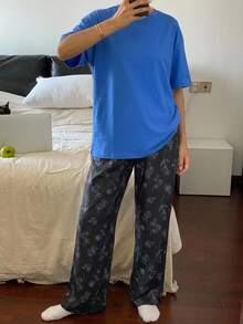 Livesso 2件組女款睡衣套裝，純色寬鬆T恤上衣 & 花卉線條圖案印花睡褲 - 寶藍色 - 查看 7