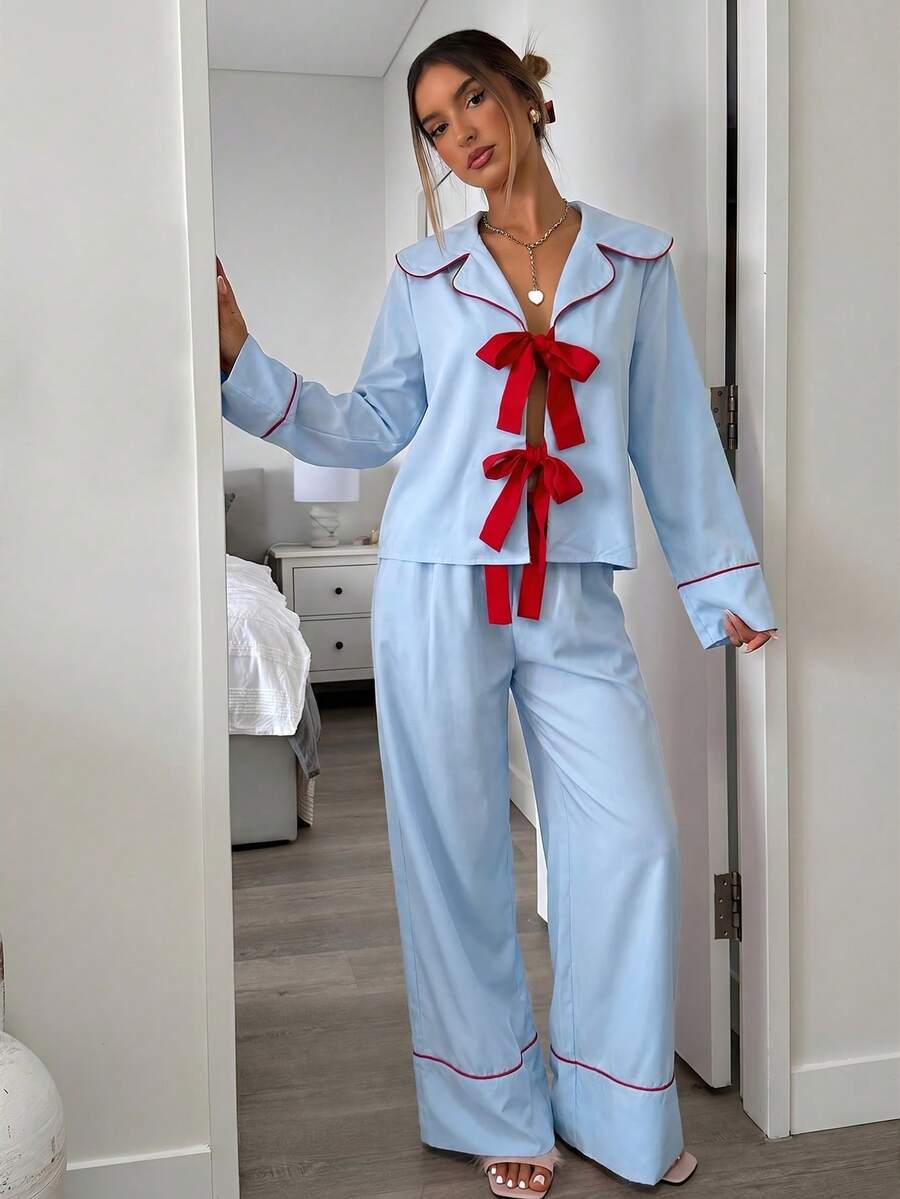 Aloruh 女款秋冬新款聖誕情人節休閒居家日常前綁大蝴蝶結長袖翻領對比飾邊粉色襯衫與粉色寬鬆長褲家居服兩件套 - 淺藍色 - 查看 1