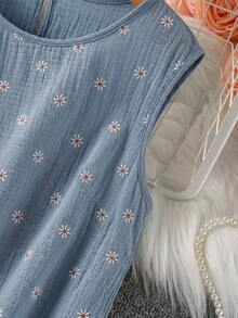 SHEIN LUNE 大尺碼女款度假風雛菊刺繡荷葉邊圓領洋裝 - 彩色 - 查看 3