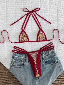 Swim Vcay 女款兩件式比基尼套裝，隨機花卉圖案，酒紅色拼接植絨金線刺繡花卉印花，掛脖雙肩帶三角杯上衣附後綁帶，側邊雙肩帶金屬環三角泳褲，復古香港風，夏季度假海島派對小眾吸睛青春感海灘拍照穿搭 - 酒紅色 - 查看 5