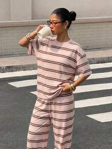 Muchica 女款休閒街頭寬鬆T恤與長褲套裝，美式復古條紋，外出套裝，夏季穿搭，適合日常通勤、約會、派對，秋/冬/春/夏，聖誕節、新年、感恩節、派對、婚禮、海灘、畢業典禮，時尚、優雅、休閒、外出、約會、預約、通勤 - 彩色 - 查看 4