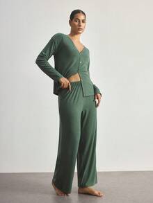 Ocili Minimalistischer, bequemer, kragenloser, weicher Pyjama-Set für Frauen - Dunkelgrün - Übersicht 2
