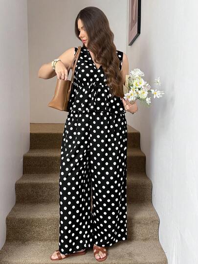SHEIN LUNE Conjunto de duas peças para mulher plus size com estampa de bolinhas, camisa sem mangas e calças, cintura marcada e efeito emagrecedor