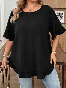 SHEIN CURVE+ 大尺碼女款春夏時尚休閒寬鬆舒適涼爽日常修身荷葉邊短袖黑色襯衫，可愛曲線上衣，女款襯衫，夏季穿搭，外出上衣，歐洲夏季，極簡風格 - 黑色 - 查看 5