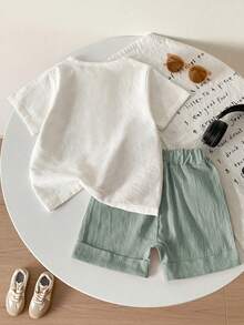 SHEIN Young Boy Solid Color Crew Neck Short Sleeve Shirt And Shorts Casual Daily 2-Piece Set - Mint Green - View 2