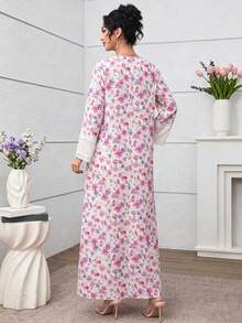 Al Najma V領袖口雪紡蕾絲拼接粉色印花洋裝附頭巾 - 彩色 - 查看 7