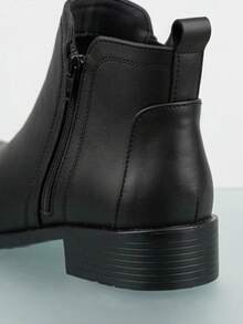 Women's Leather Lining Short Boot - Hitam - View 2