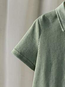 SHEIN Mirajuku 男童紋理條紋針織上衣與短褲 2 件套裝 - 墨綠色 - 查看 6