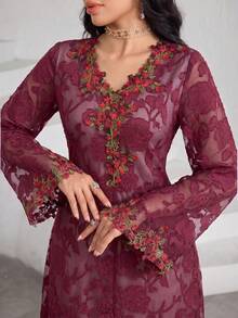 Al Najma 女款V領刺繡蕾絲粉色長袖優雅時尚喇叭袖花卉洋裝 - 酒紅色 - 查看 1