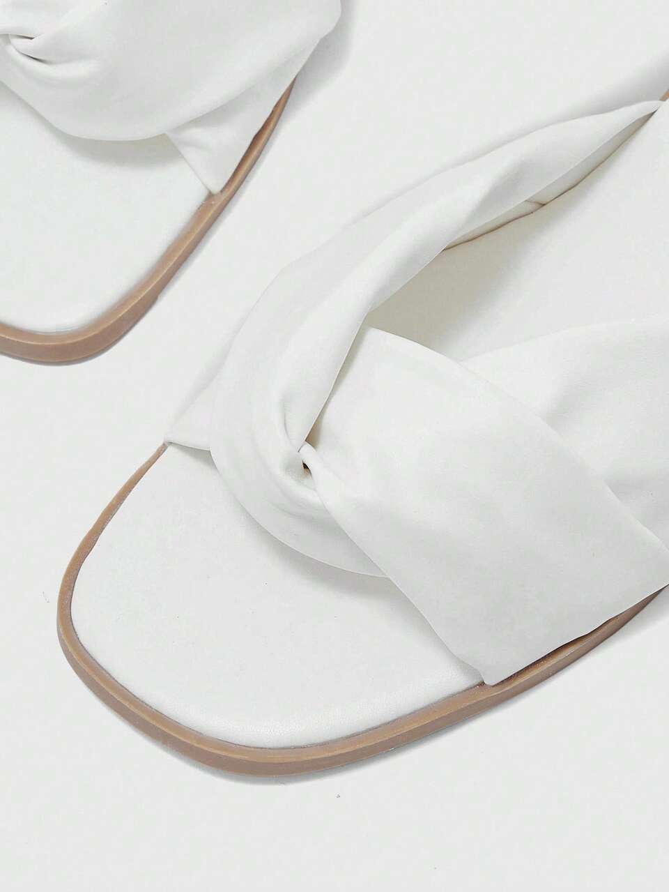 CUCCOO CHICEST Women's Shoes Spring And Summer Soft-Soled Kinked Flat-Soled Cool Slippers Versatile Commuter Beach Shoes