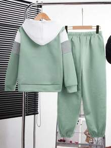 SHEIN 青少年男孩童裝 男童連帽衫 男童服飾 男童運動長褲 拼接連帽衫運動長褲 2件套 高 CP 值 適合通勤上學 日常休閒 大學出遊 適合運動 - 綠色 - 查看 2