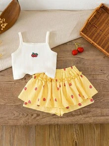 Emery Rose Kids Emery Rose Kids Set Atasan Camisole Bergaris-garis dengan Bordir Stroberi Kecil dan Celana Pendek Berumbai untuk Anak Perempuan - Kuning - View 3