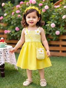 SHEIN Playful Pals Baby Girls Summer Orange & White Sweet Fresh Floral Decor Camisole Dress With Matching Small Crossbody Bag, Loose Skirt Fit, Suitable For Daily Outings, Casual Trips, Family Gatherings, Summer Picnics - Yellow - View 6