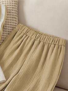SHEIN 2件組 青少女春夏季新款休閒通勤套裝 圓領波浪條紋蝴蝶結裝飾荷葉袖寬鬆杏色上衣 搭配極簡百搭黑色直筒編織長褲 日常出遊穿搭 - 卡其色 - 查看 3