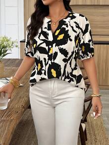 Weeklong Plus Size Women's Spring/Summer Notched Neck Elastic Cuff Botanical Print Casual Vacation Shirt - Multicolor - View 1