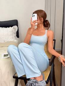 Napfluff Conjunto de Pijama e Roupa de Descanso Feminino com Regata Canelada com Recorte em Renda e Calça Longa Solta Casual - Azul bebê - Visão 4