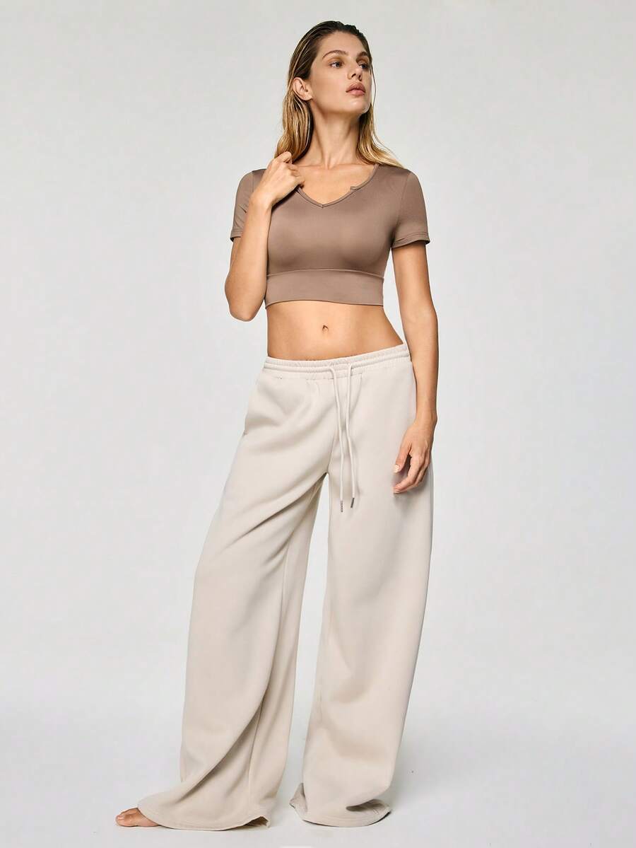 SHAPORA 1pc Women Coffee Brown V-Neck Tight Cropped Top - Coffee Brown - View 1