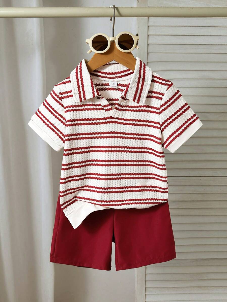 SHEIN 小男孩 2件組 夏季條紋短袖 Polo 衫 + 休閒短褲 - 紅色 - 查看 1