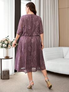 SHEIN Clasi 大尺碼女款夏季洋裝，優雅女款洋裝，網格刺繡女款洋裝，圓領女款洋裝，短袖女款洋裝，飄逸女款洋裝，美麗女款洋裝，優雅女款洋裝 - 紫色 - 查看 9