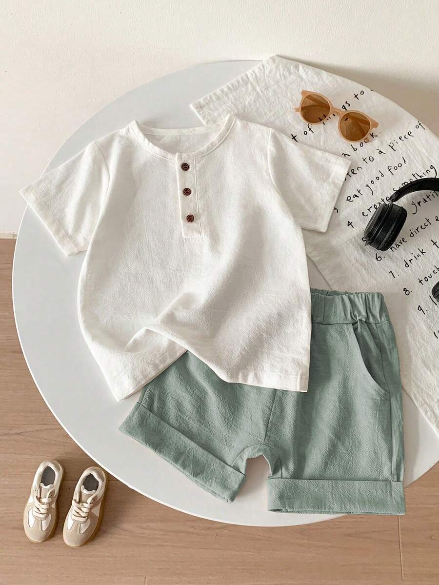 SHEIN Young Boy Solid Color Crew Neck Short Sleeve Shirt And Shorts Casual Daily 2-Piece Set - Mint Green - View 1
