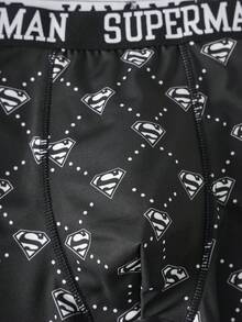 SUPERMAN X SHEIN سراويل بوكسر قصيرة مطبوعة بتصميم عصري للرجال - الأسود - مشاهدة 3