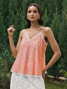 VOLUPTÉ CURVE Plus Size Spring/Summer Pink Floral Lace V-Neck Camisole Top With 3D Texture Ruffle Hem, Sweet Style For Vacation, Date, Birthday Party, Brunch - Dusty Pink - View 5