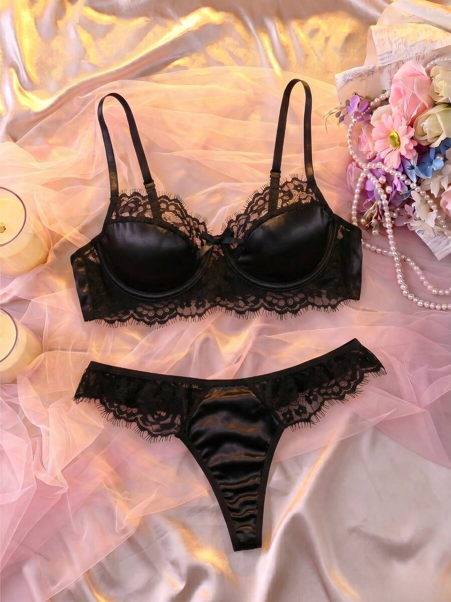 DelicateAllure 蕾絲拼接鋼圈內衣套裝 - 黑色 - 查看 1