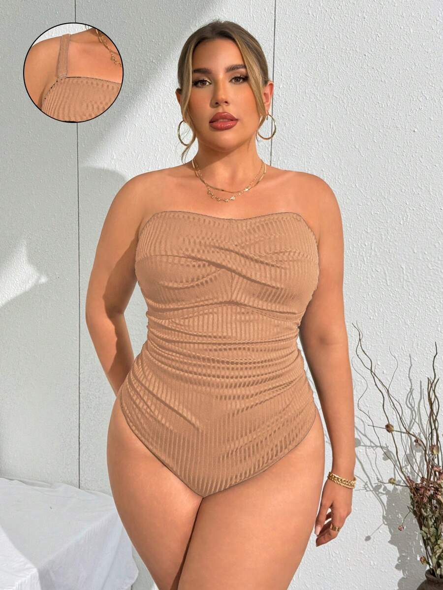 SHEIN Swim Curve 大尺碼女款純色平口細肩帶一件式休閒度假時尚泳衣 - 藕粉色 - 查看 1