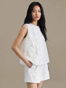 Ontre 女款節慶海灘度假鄉村風鄉村音樂會 2026SS 春夏背心熱銷純白色無袖上衣 派對度假休閒上衣 女款背心紋理面料海邊度假畢業辦公圓領無袖提花夏季休閒優雅上衣 白色女款上衣度假浪漫約會適合辦公穿著極簡優雅通勤都市現代 - 白色 - 查看 1
