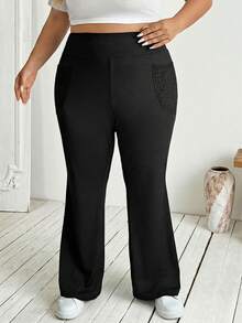 SHEIN CURVE+ 大码女式返校休闲家居服瑜伽舒适户外纯色针织弹力腰高腰喇叭裤，带蕾丝口袋的紧身裤 - 黑色 - 查看 3